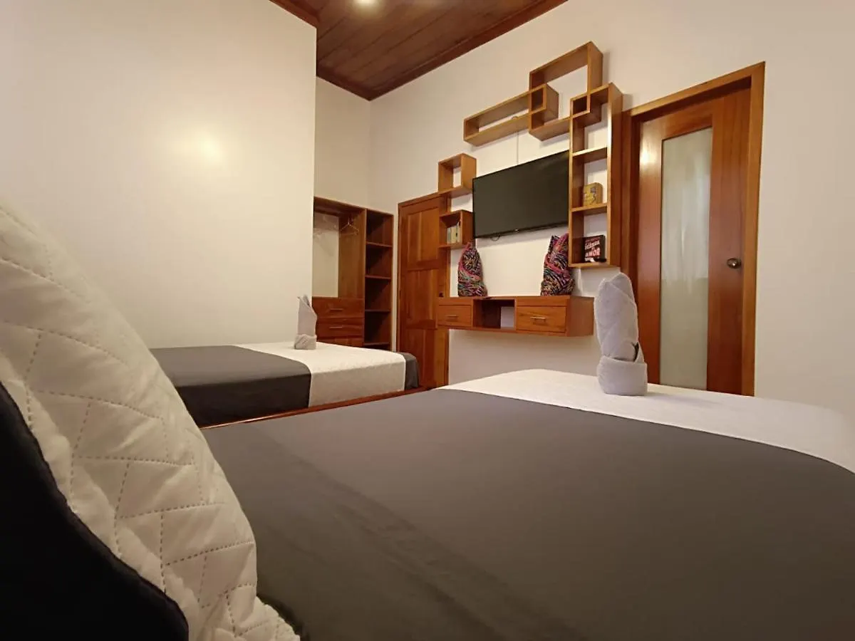 El Arco De Darwin Hotell Puerto Ayora